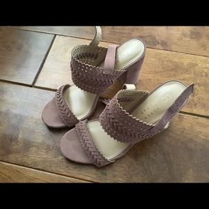 Lauren Conrad mauve heels
